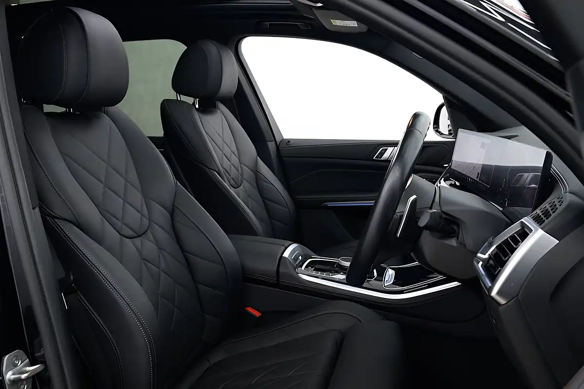 Used 2023 BMW X5 M Sport Black - Interior and Exterior details 12