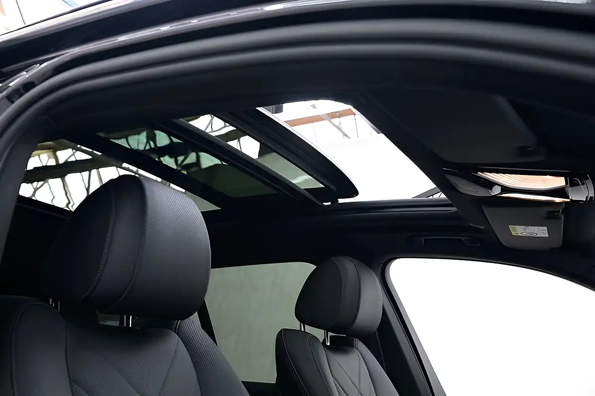 Used 2023 BMW X5 M Sport Black - Interior and Exterior details 13