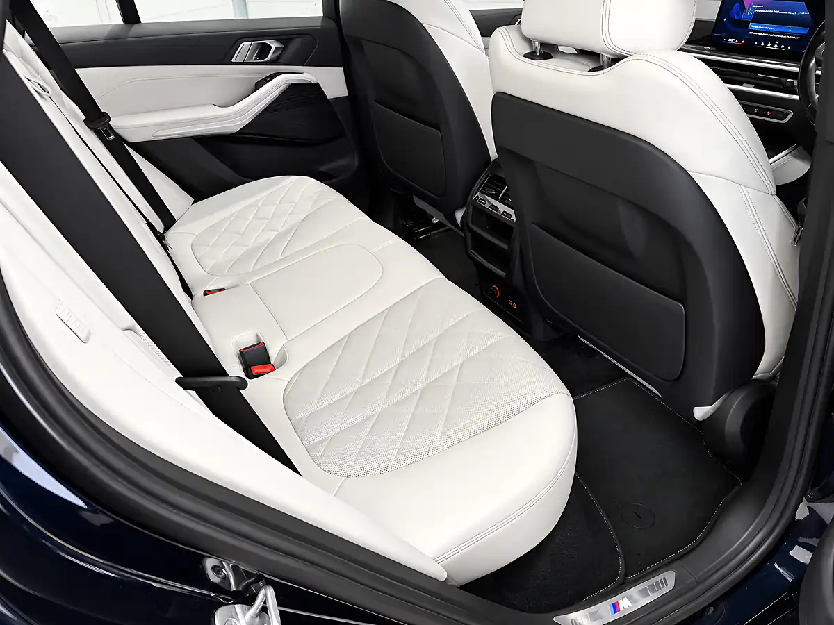 Used 2023 BMW X5 M Sport Black - Interior and Exterior details 10