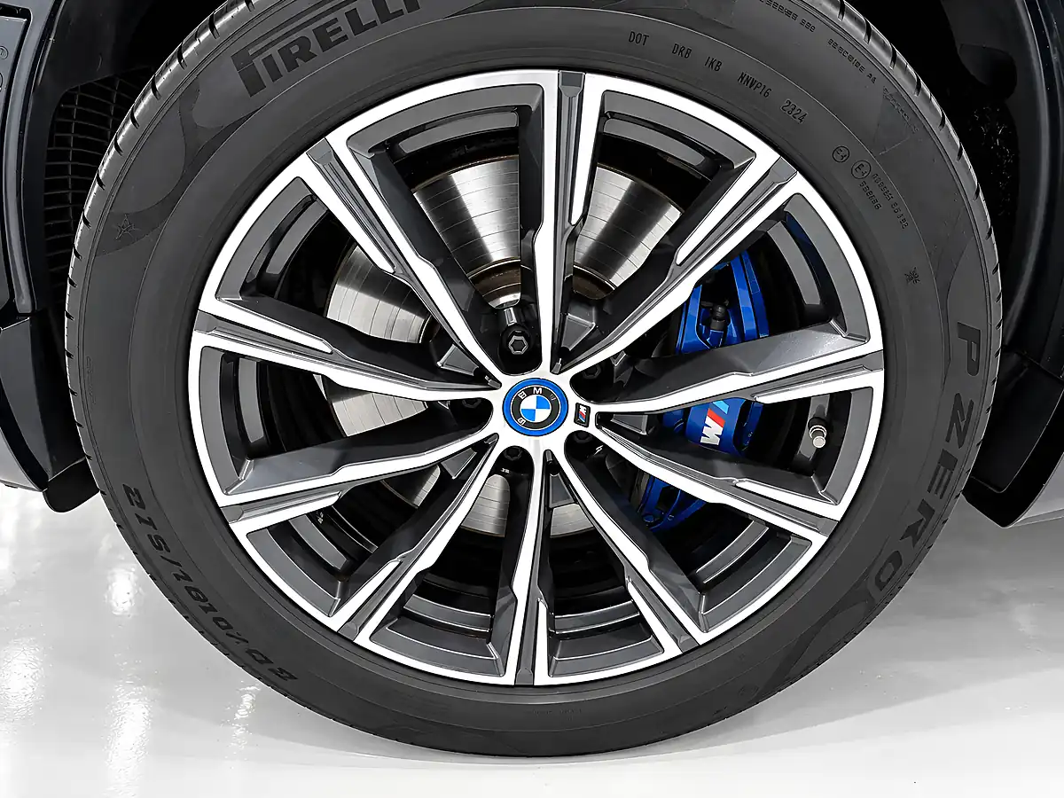 Used 2023 BMW X5 M Sport Black - Interior and Exterior details 13