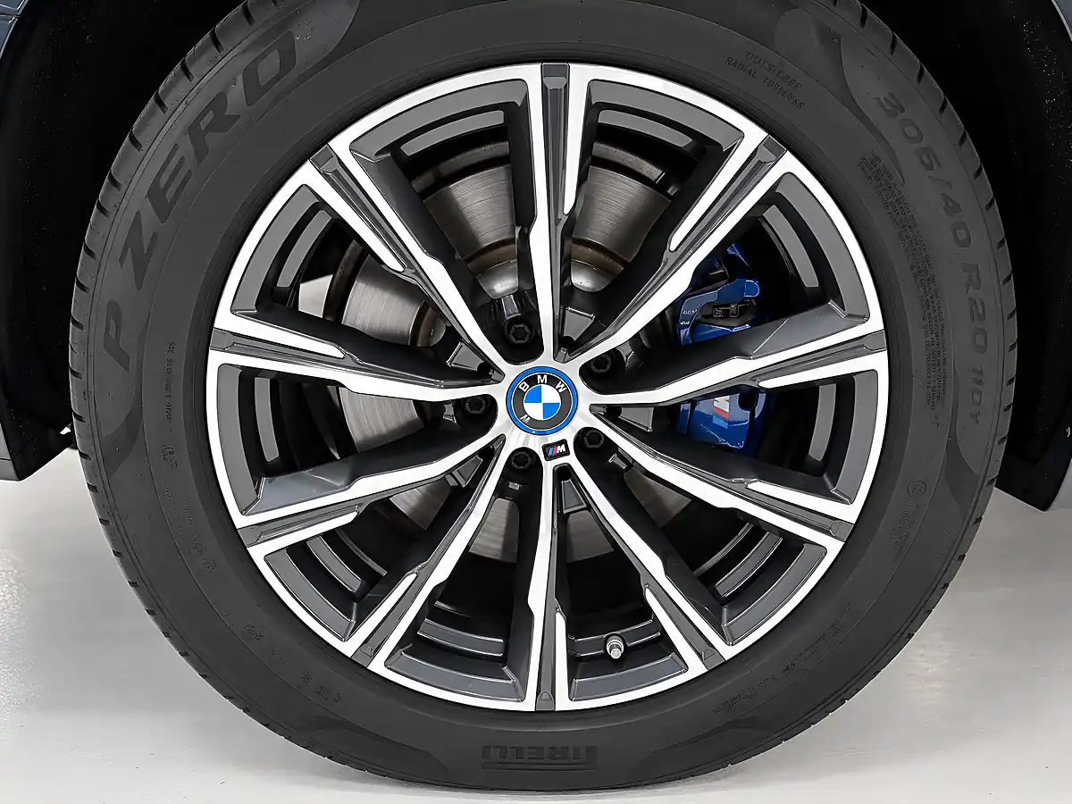 Used 2023 BMW X5 M Sport Black - Interior and Exterior details 14