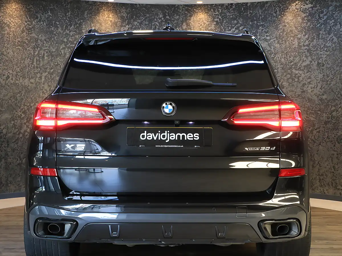 Used 2023 BMW X5 M Sport Black Sapphire Metallic Paint - Interior and Exterior details 9