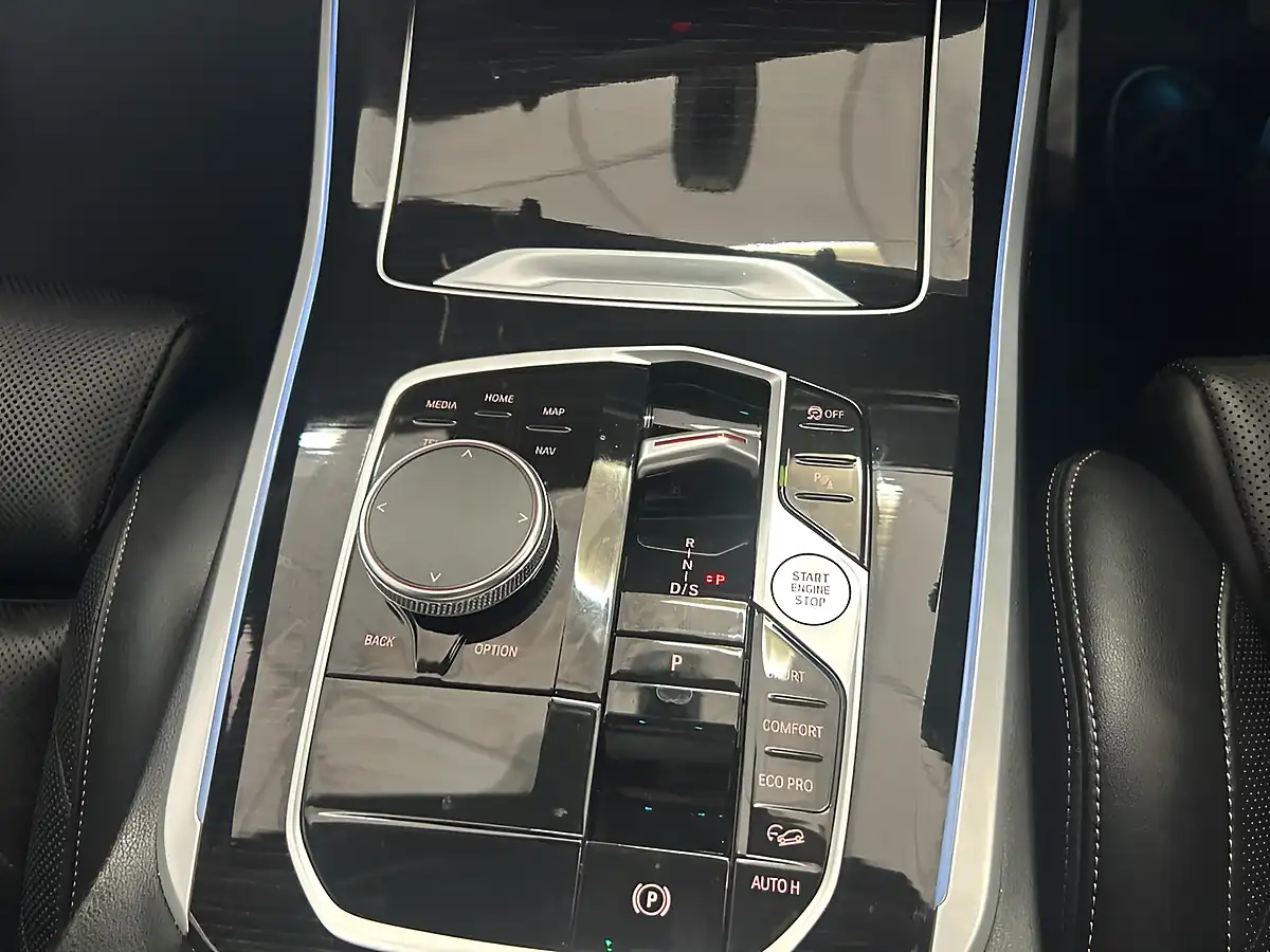 Used 2023 BMW X5 M Sport Green - Interior and Exterior details 14