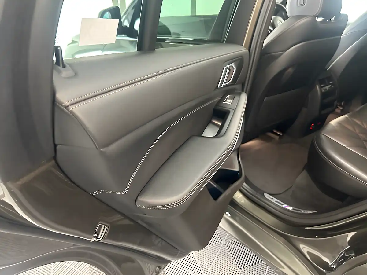 Used 2023 BMW X5 M Sport Green - Interior and Exterior details 18