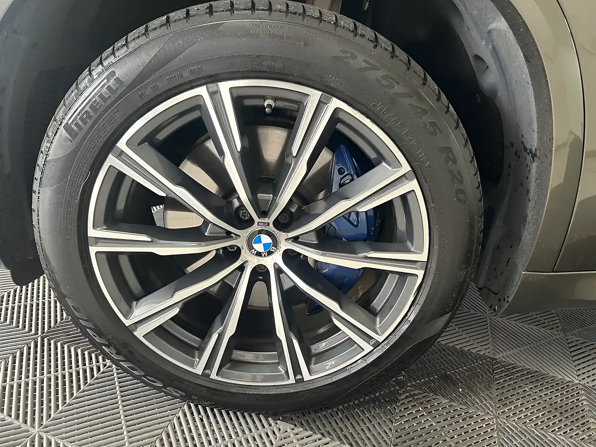 Used 2023 BMW X5 M Sport Green - Interior and Exterior details 9