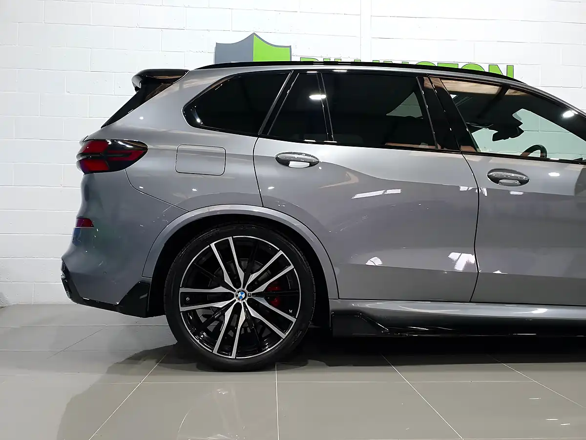 Used 2023 BMW X5 M Sport Grey - Interior and Exterior details 16