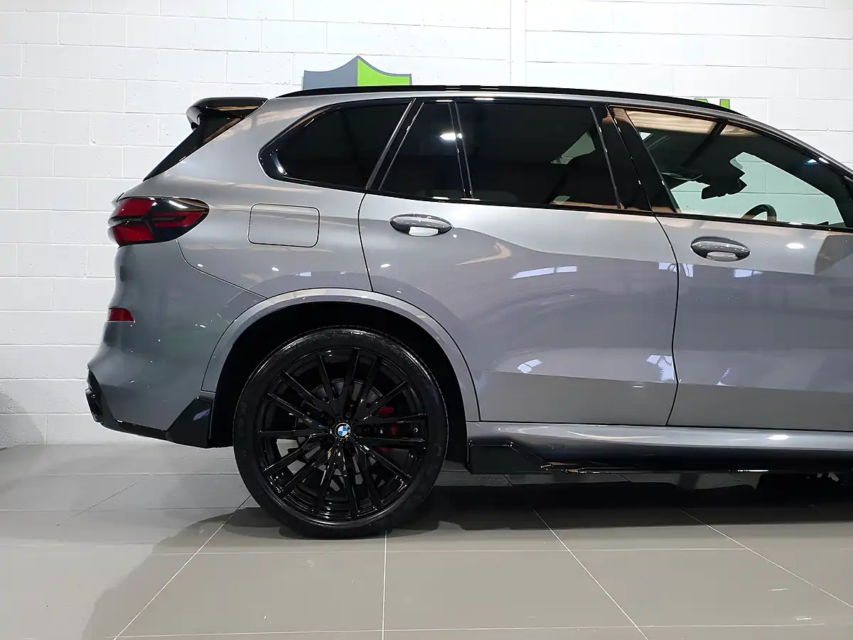 Used 2023 BMW X5 M Sport Grey - Interior and Exterior details 10