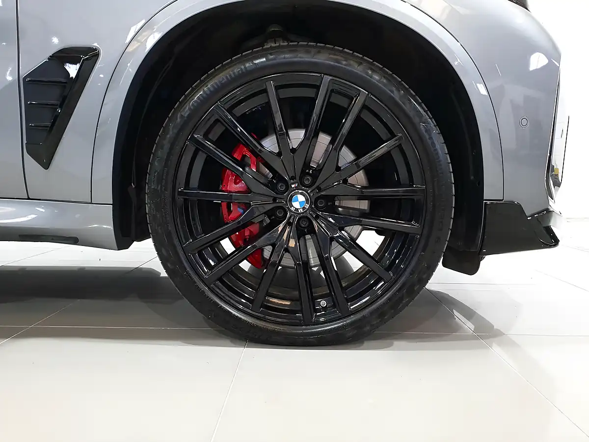 Used 2023 BMW X5 M Sport Grey - Interior and Exterior details 14