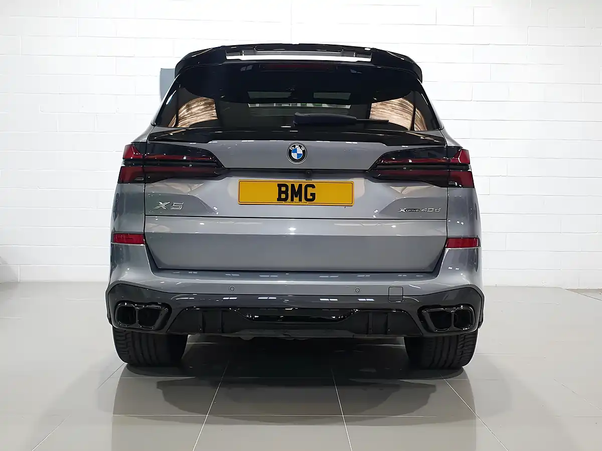 Used 2023 BMW X5 M Sport Grey - Interior and Exterior details 6