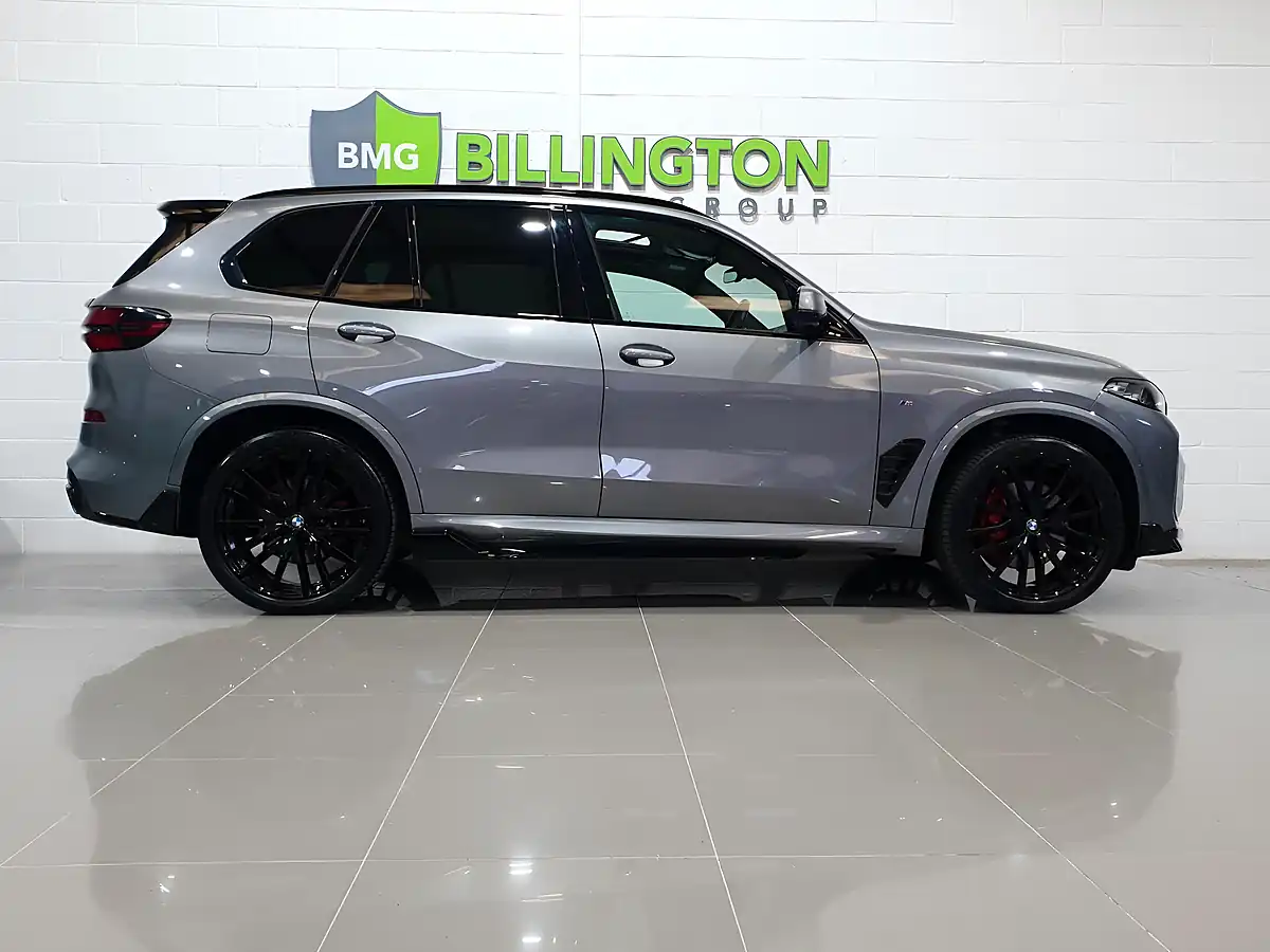 Used 2023 BMW X5 M Sport Grey - Interior and Exterior details 8