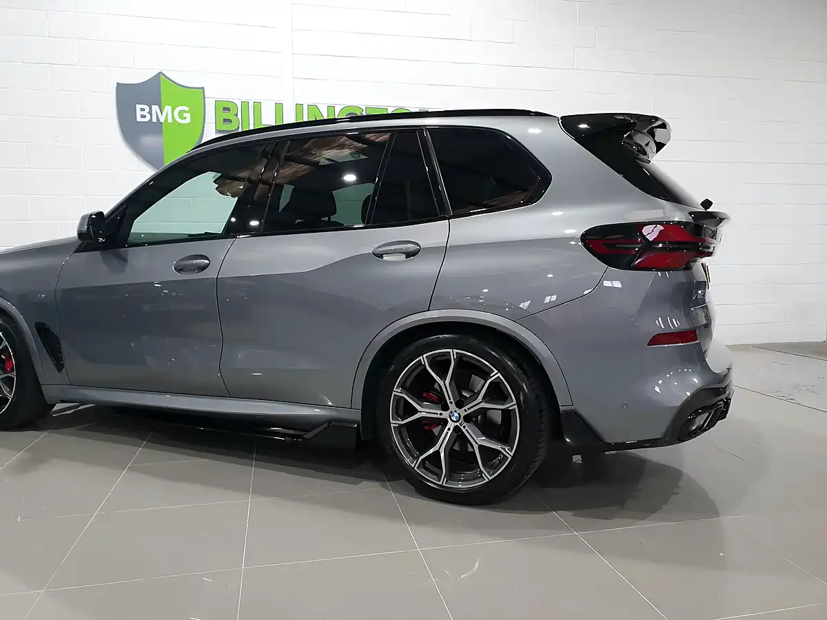 Used 2023 BMW X5 M Sport Skyscraper Grey - Interior and Exterior details 11