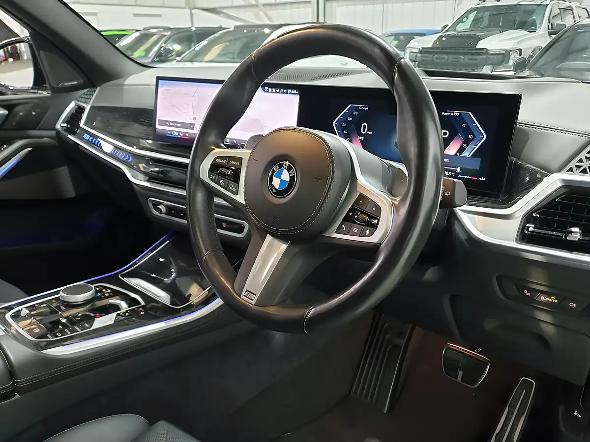Used 2023 BMW X5 M Sport Skyscraper Grey - Interior and Exterior details 17