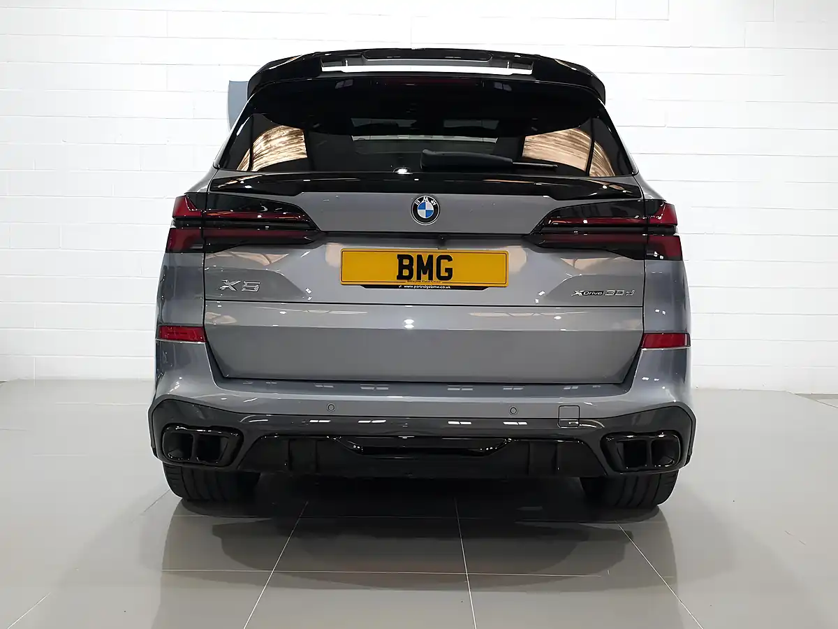 Used 2023 BMW X5 M Sport Skyscraper Grey - Interior and Exterior details 6
