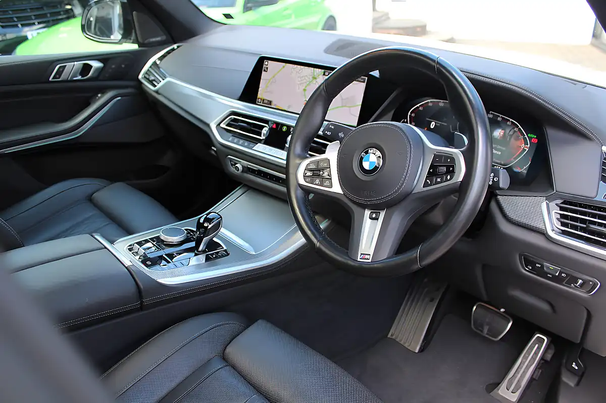 Used 2023 BMW X5 M Sport White - Interior and Exterior details 9