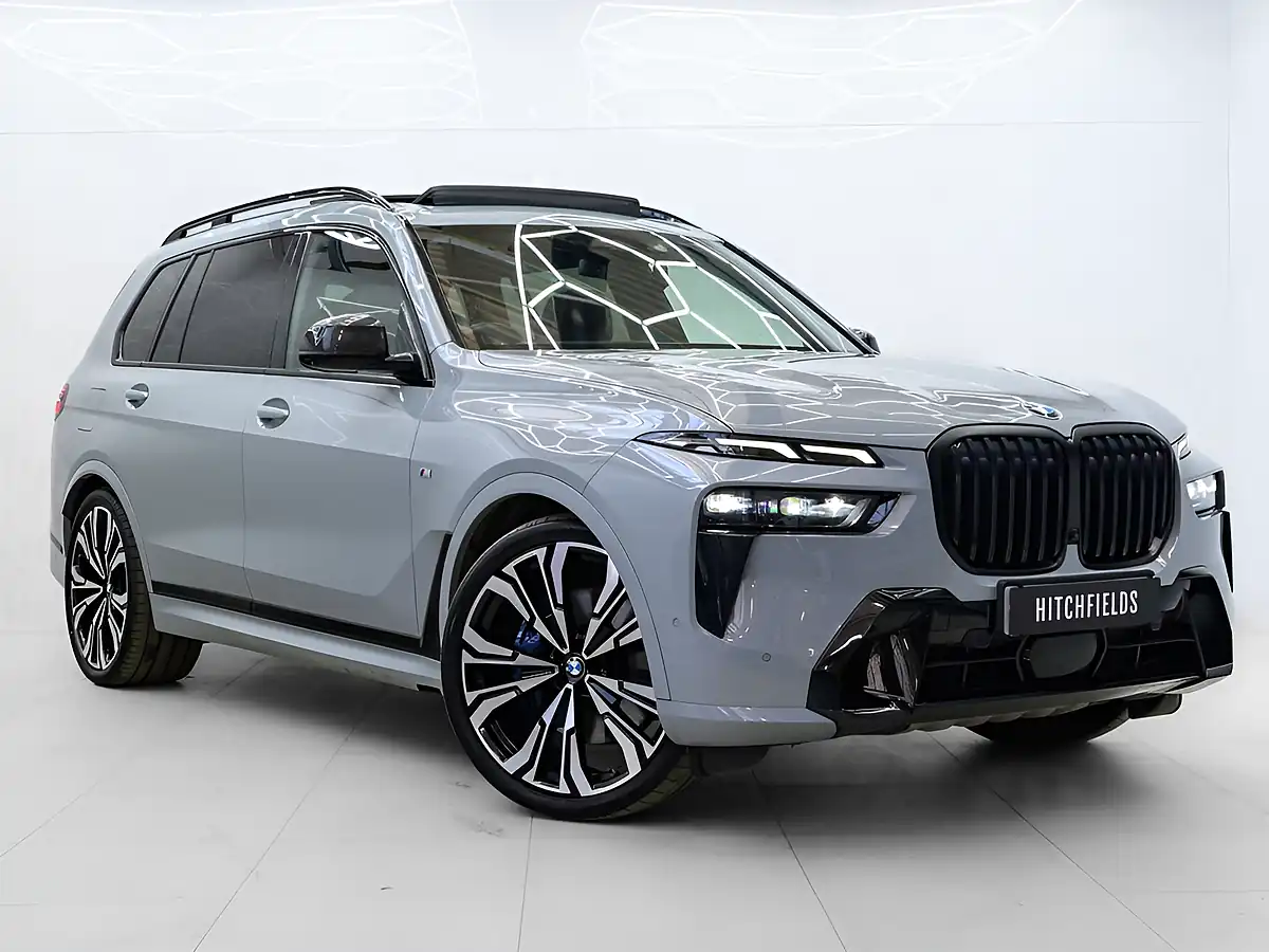 Used 2023 BMW X7 M Sport Grey - Front View