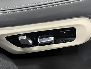 Used 2023 BMW X7 M Sport Grey - Interior and Exterior details 15