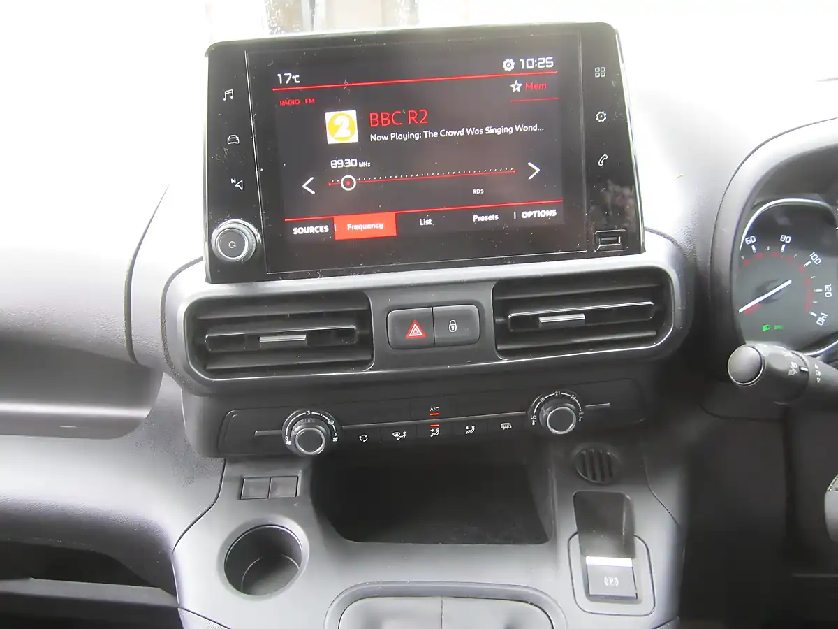 Used 2023 Citroen Berlingo 1000 En-Prise Ed Grey - Interior and Exterior details 19