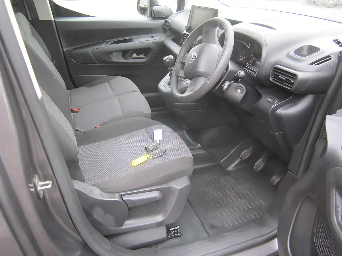 Used 2023 Citroen Berlingo 1000 En-Prise Ed Grey - Interior and Exterior details 9