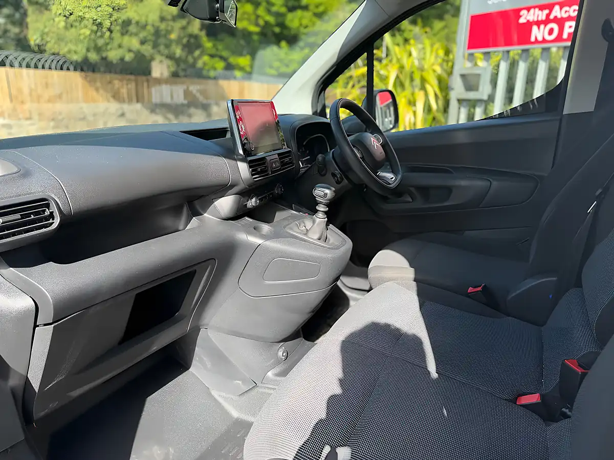 Used 2023 Citroen Berlingo Driver Edition M Grey - Interior and Exterior details 4