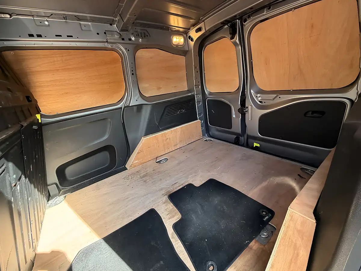 Used 2023 Citroen Berlingo Driver Edition M Grey - Interior and Exterior details 5
