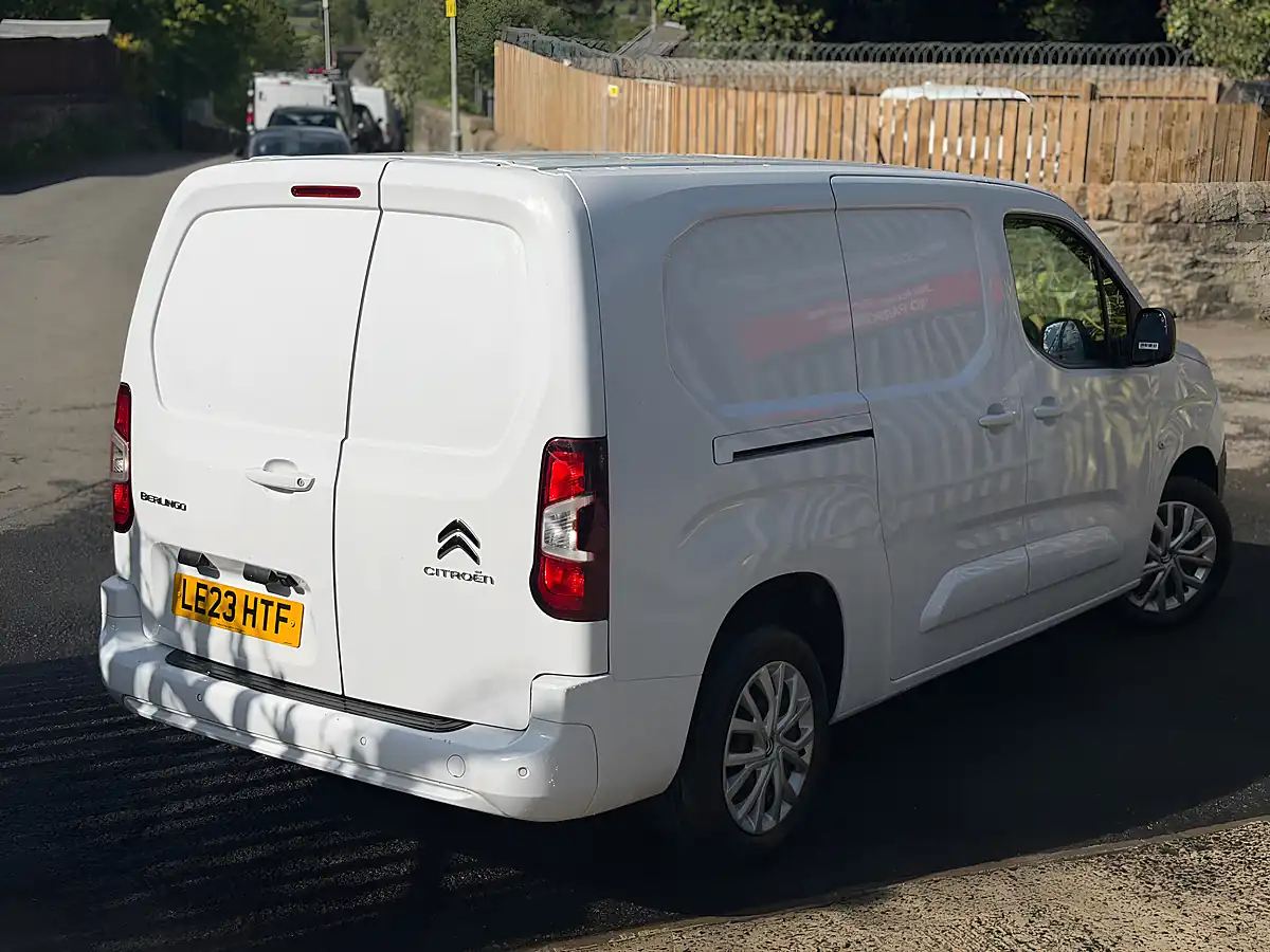 Used 2023 Citroen Berlingo Driver Edition Xl White - Interior and Exterior details 4