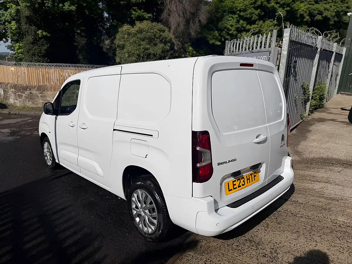 Used 2023 Citroen Berlingo Driver Edition Xl White - Interior and Exterior details 6