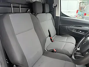 Used 2023 Citroen Berlingo Enterprise Edition 1000 M Grey - Interior and Exterior details 16