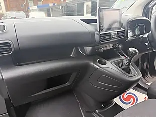 Used 2023 Citroen Berlingo Enterprise Edition 1000 M Grey - Interior and Exterior details 18