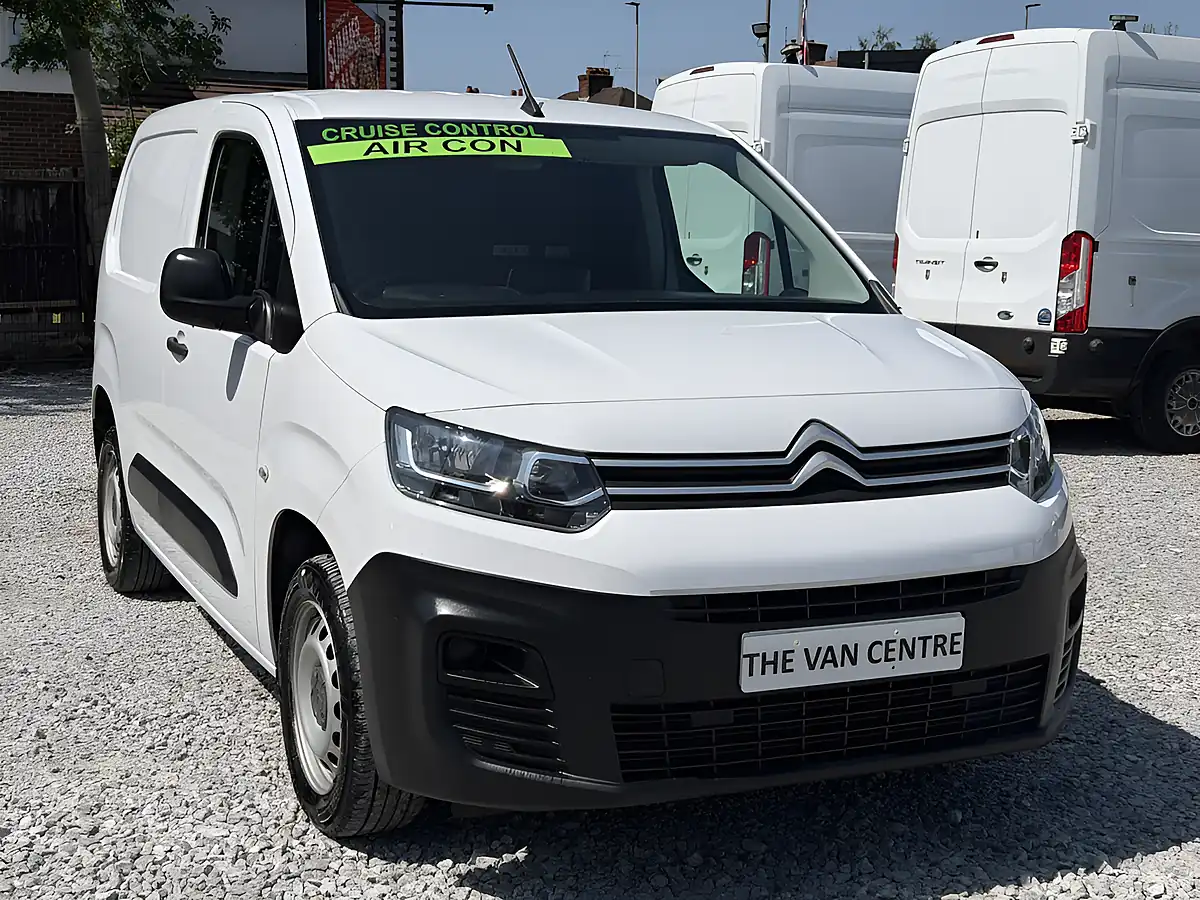 Used 2023 Citroen Berlingo Enterprise Edition 1000 M White - Interior and Exterior details 2