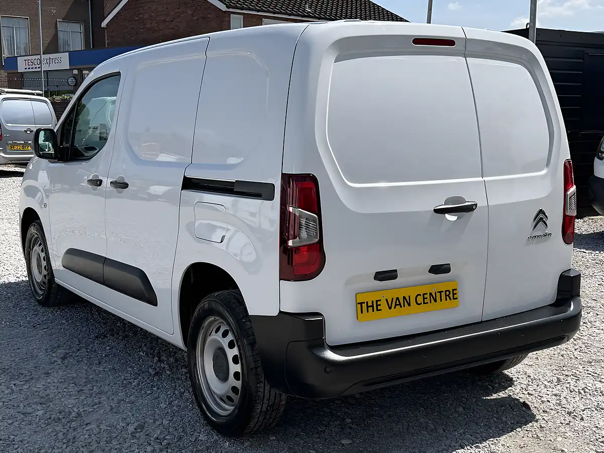 Used 2023 Citroen Berlingo Enterprise Edition 1000 M White - Interior and Exterior details 8