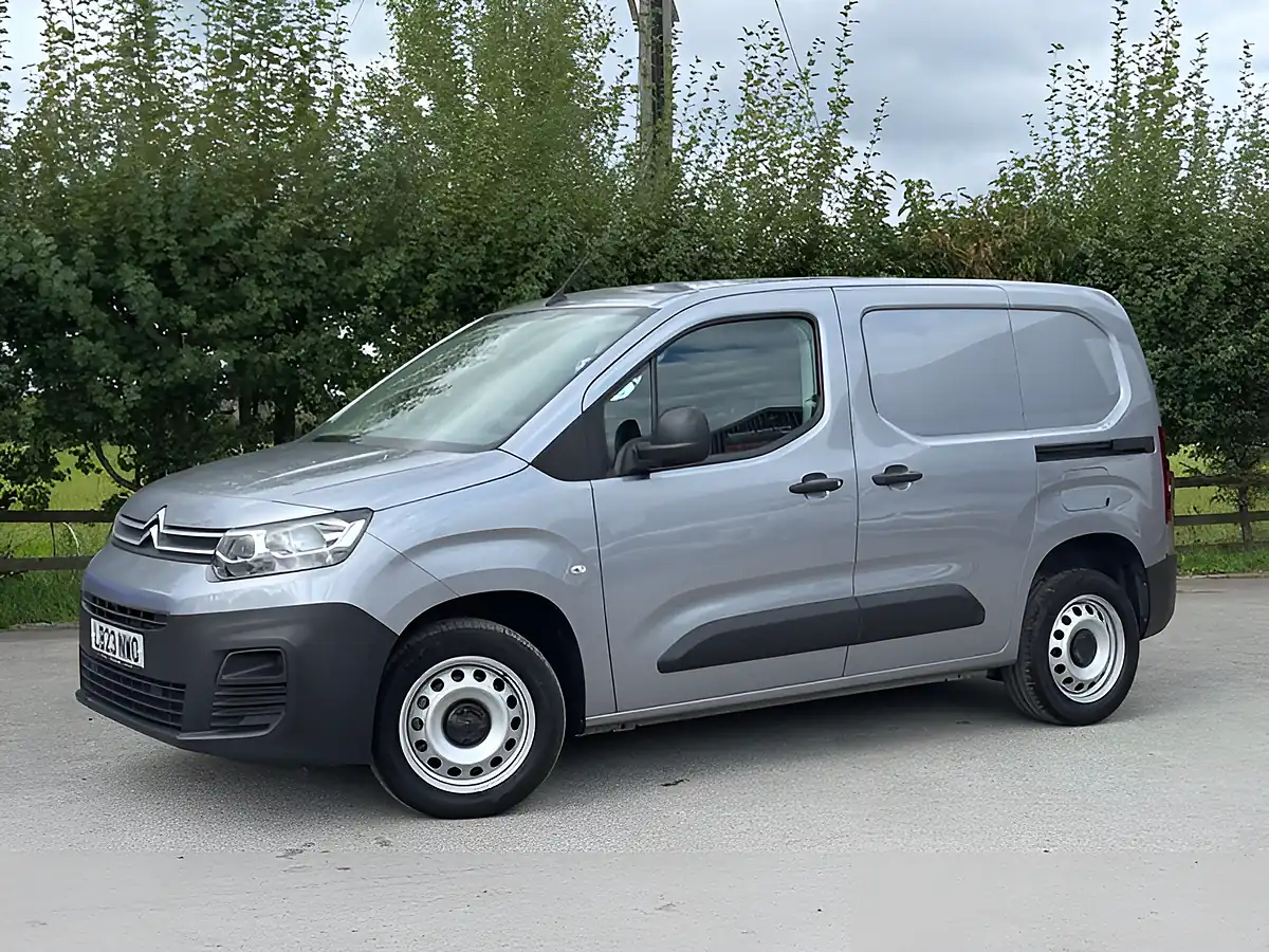 Used 2023 Citroen Berlingo Enterprise Edition Grey Artense - Front View