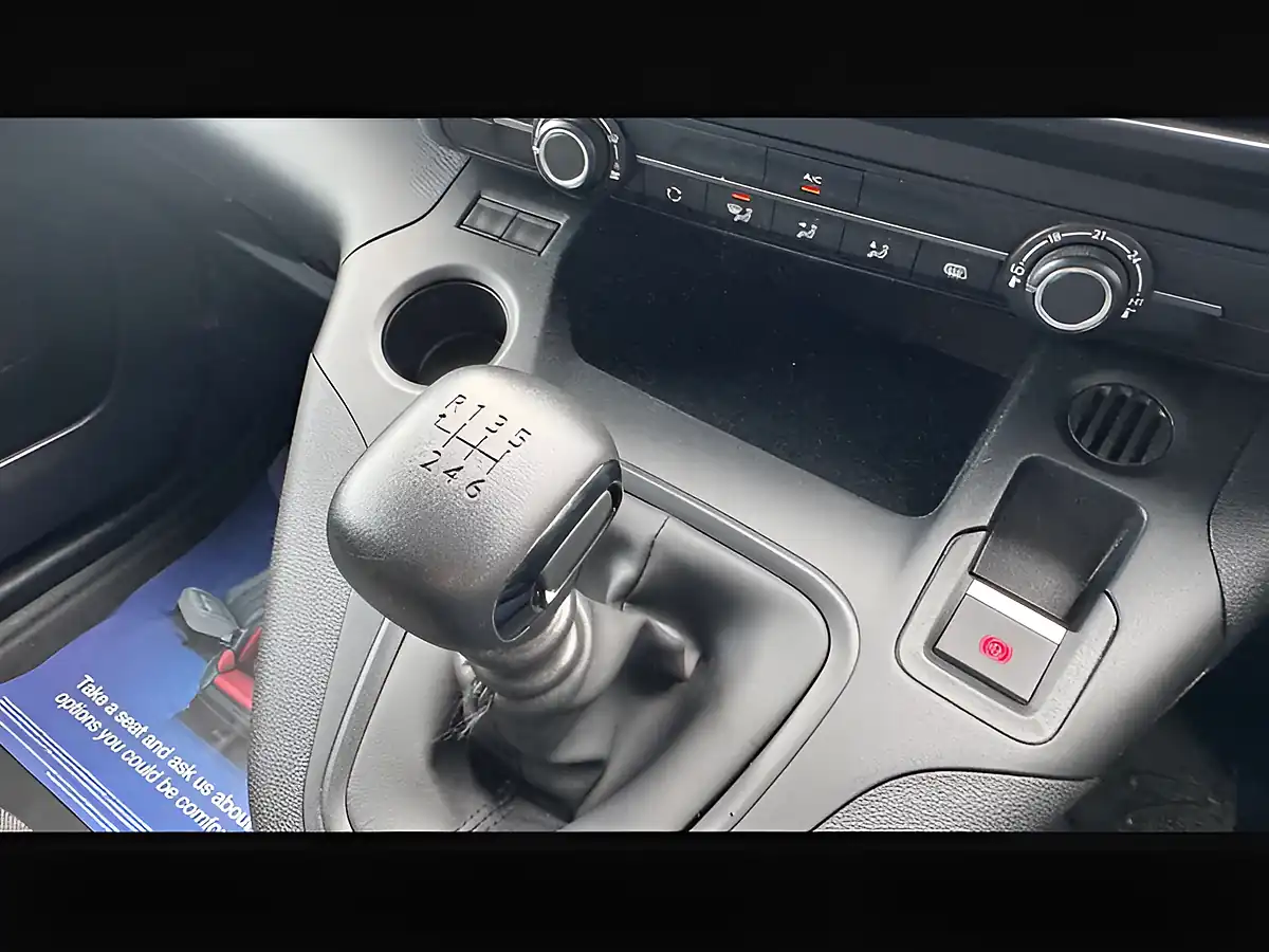 Used 2023 Citroen Berlingo Enterprise Edition Grey Artense - Interior and Exterior details 15