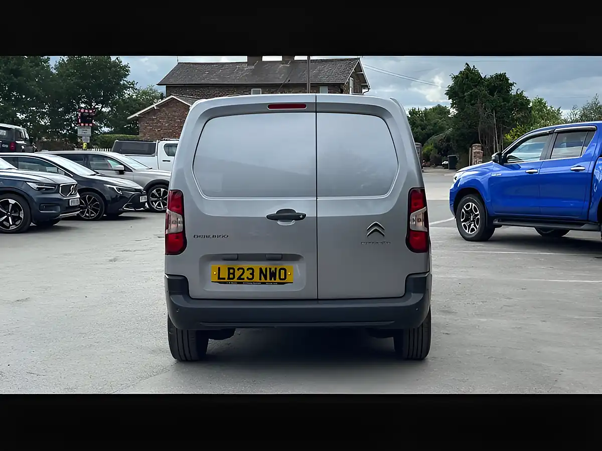 Used 2023 Citroen Berlingo Enterprise Edition Grey Artense - Interior and Exterior details 19