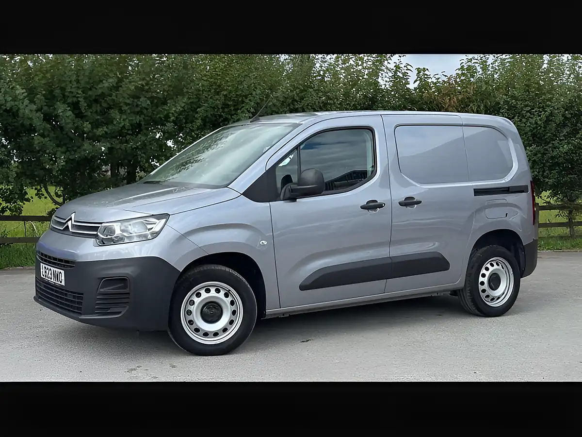 Used 2023 Citroen Berlingo Enterprise Edition Grey Artense - Interior and Exterior details 20