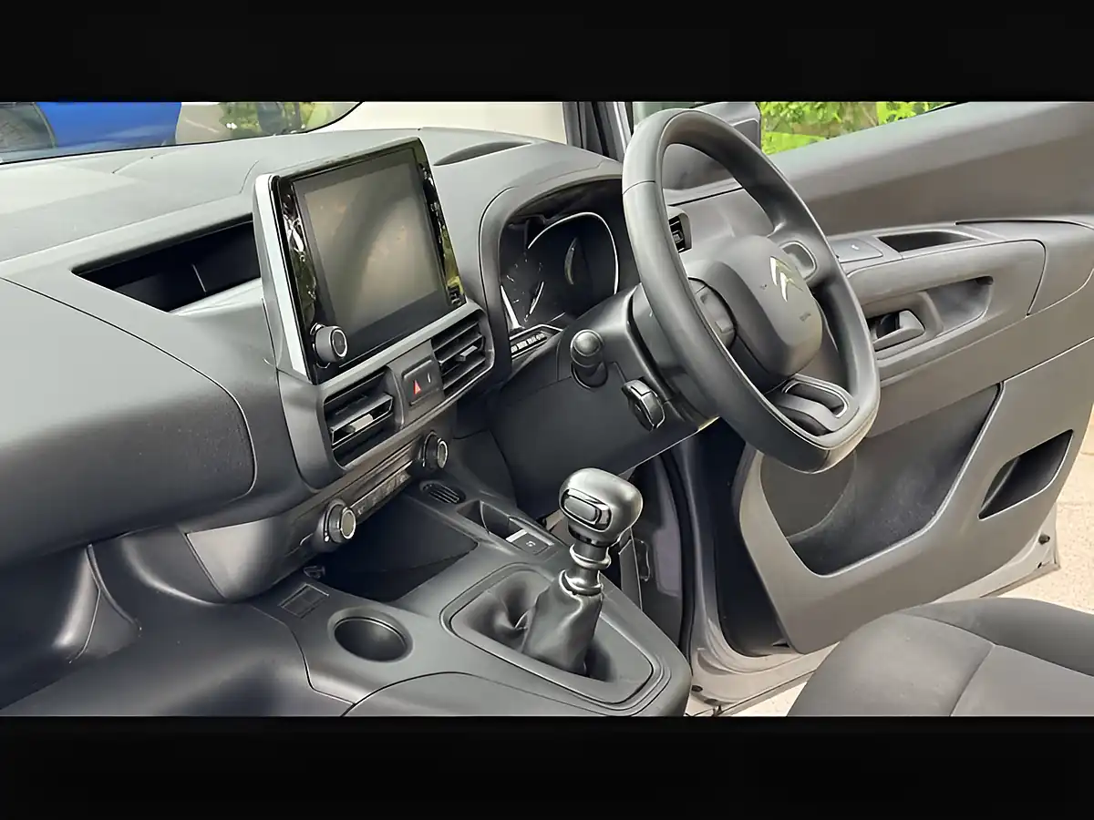 Used 2023 Citroen Berlingo Enterprise Edition Grey Artense - Interior and Exterior details 3