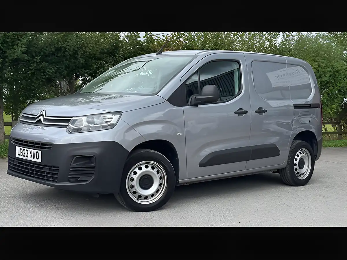 Used 2023 Citroen Berlingo Enterprise Edition Grey Artense - Interior and Exterior details 4