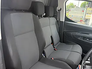 Used 2023 Citroen Berlingo Enterprise Edition Grey - Interior and Exterior details 16