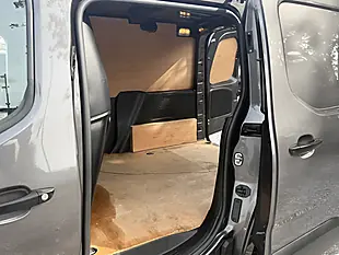 Used 2023 Citroen Berlingo Enterprise Edition Grey - Interior and Exterior details 19