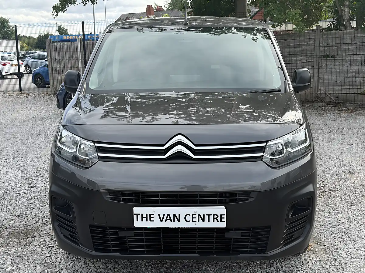 Used 2023 Citroen Berlingo Enterprise Edition Grey - Interior and Exterior details 3