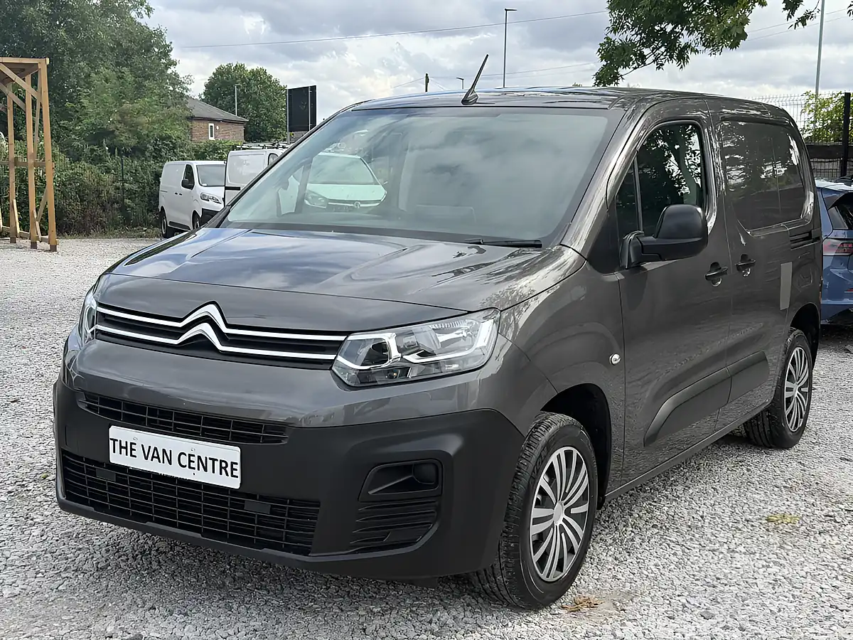 Used 2023 Citroen Berlingo Enterprise Edition Grey - Interior and Exterior details 4