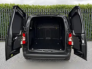 Used 2023 Citroen Berlingo Enterprise Edition M Black - Interior and Exterior details 12