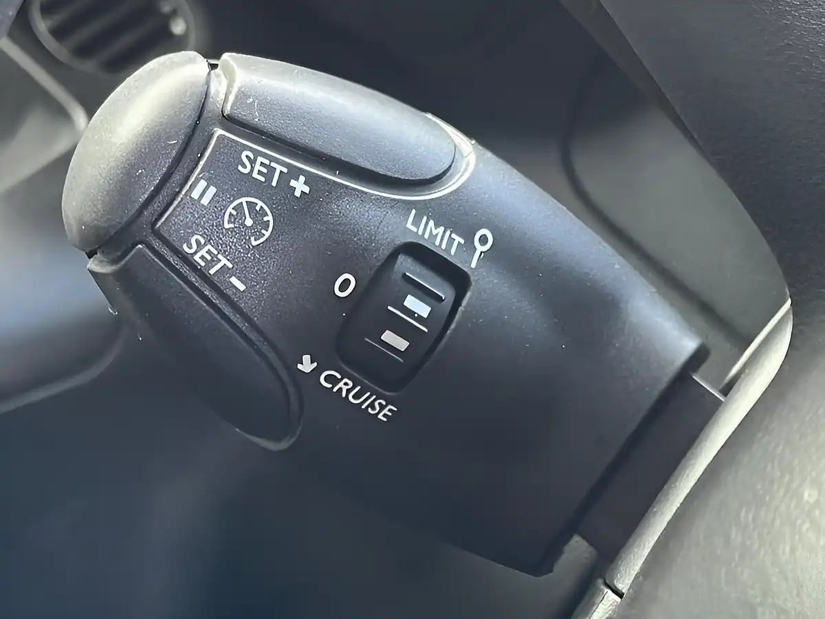 Used 2023 Citroen Berlingo Enterprise Edition M Black - Interior and Exterior details 18