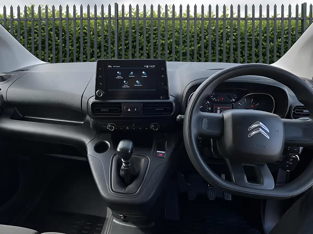 Used 2023 Citroen Berlingo Enterprise Edition M Black - Interior and Exterior details 3