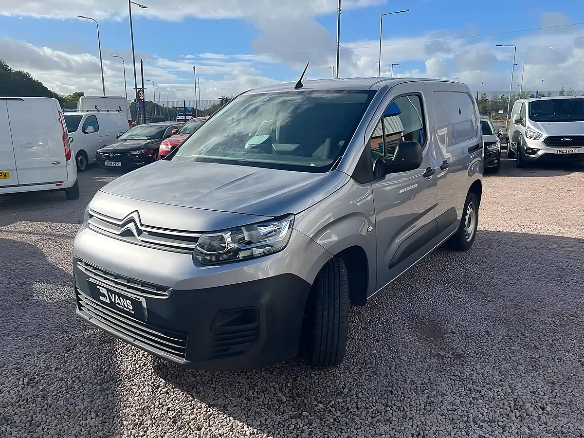 Used 2023 Citroen Berlingo Enterprise Edition M Grey Artense - Interior and Exterior details 10