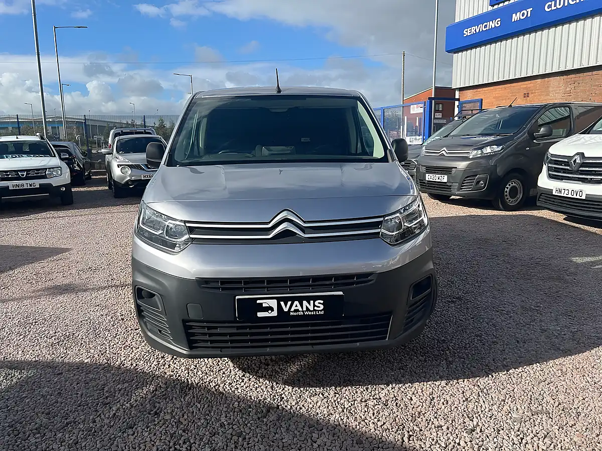 Used 2023 Citroen Berlingo Enterprise Edition M Grey Artense - Interior and Exterior details 11