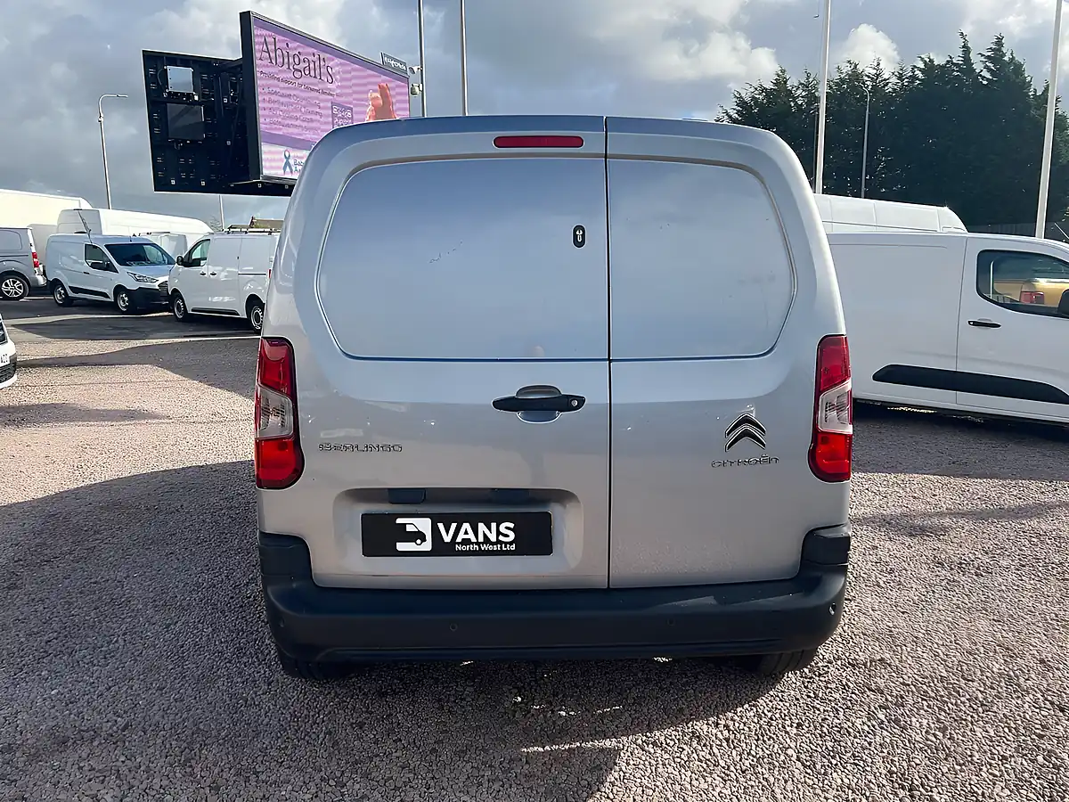 Used 2023 Citroen Berlingo Enterprise Edition M Grey Artense - Interior and Exterior details 7