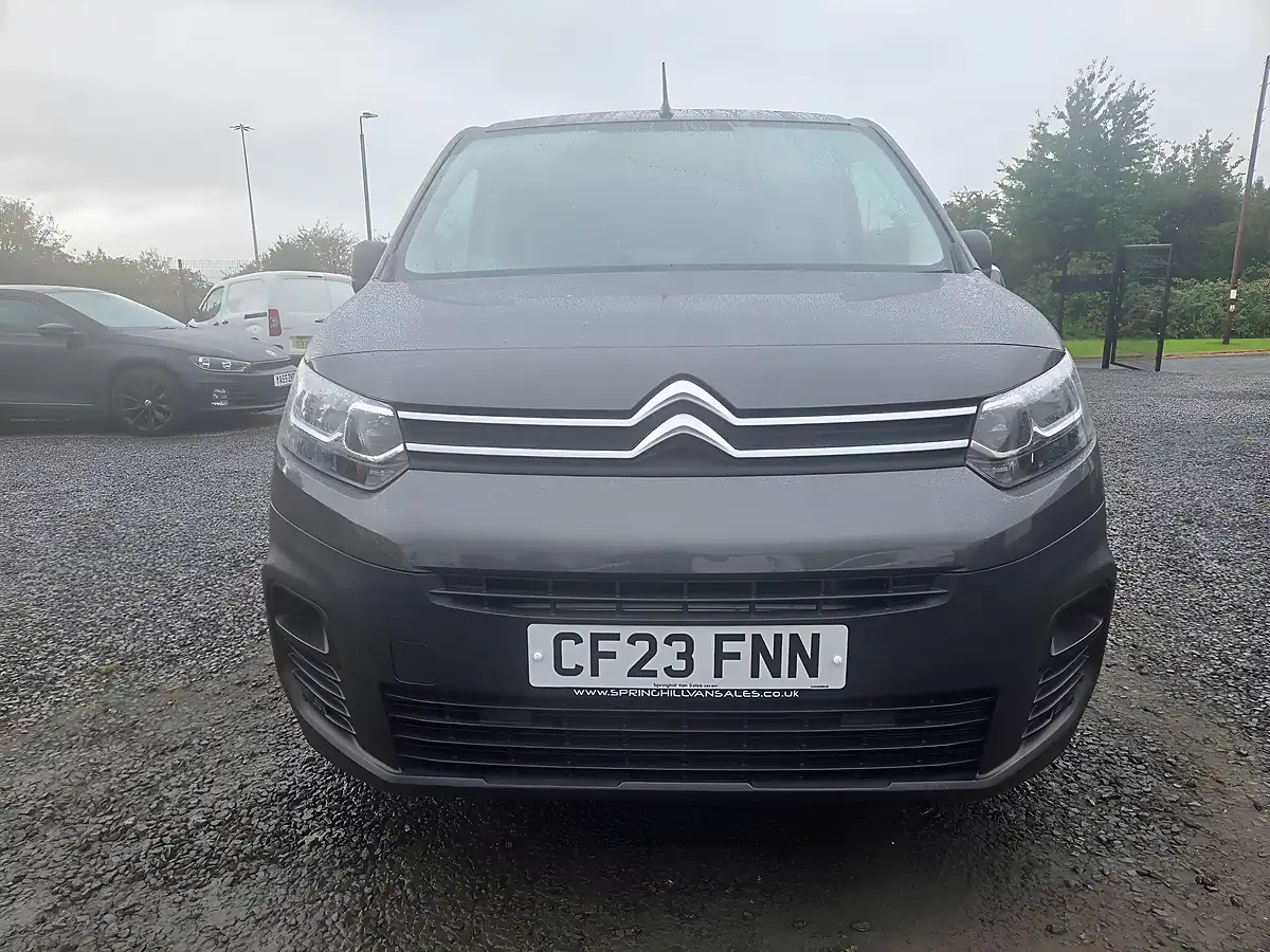 Used 2023 Citroen Berlingo Enterprise Edition M Grey - Interior and Exterior details 12