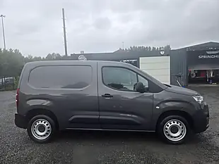 Used 2023 Citroen Berlingo Enterprise Edition M Grey - Interior and Exterior details 3