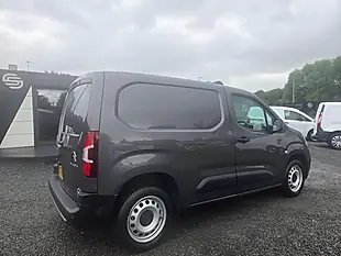 Used 2023 Citroen Berlingo Enterprise Edition M Grey - Interior and Exterior details 4