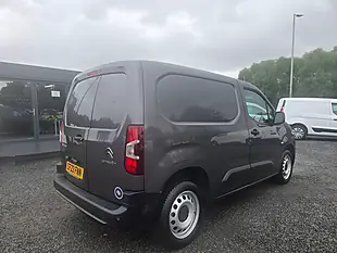 Used 2023 Citroen Berlingo Enterprise Edition M Grey - Interior and Exterior details 5